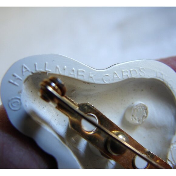 Vtg Hallmark Cards Santa Claus PIN/BROOCH, Christmas Holiday, Plastic F69 - Picture 6 of 7